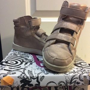 Rose Gold Brash “Phoenix Hi” high tops